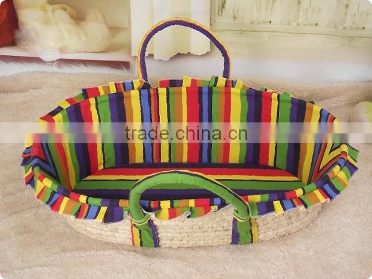 Large oval shape natural straw woven baby sleeping baskets with cloth liner
