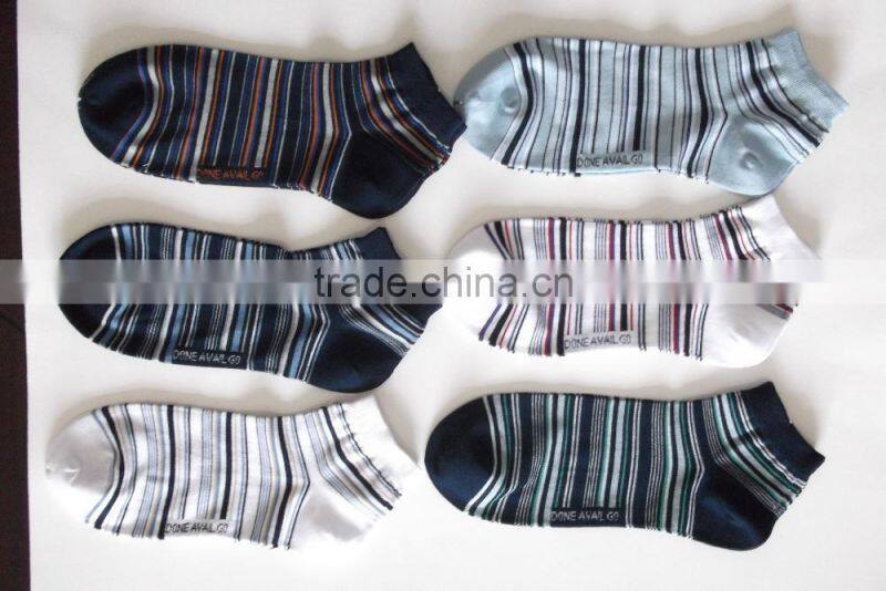 Latest women colorful socks with custom logo stocks