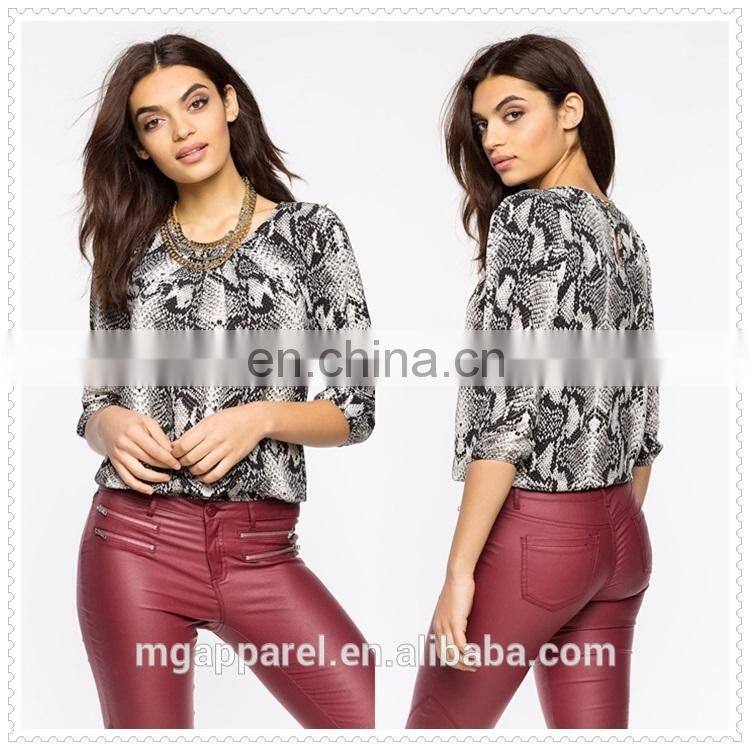 latest lady fashion pleated and bubble hem snake printed blouse design