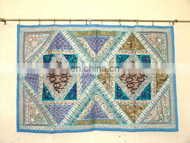Wholesale manufacturer Old Sari Patchwork Tapestry Wall Hangings and tabel Runner