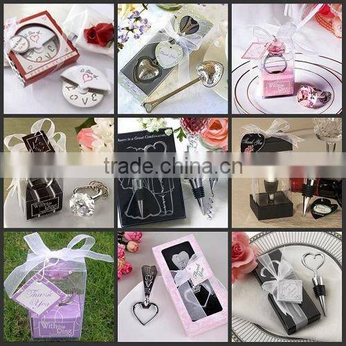 wedding favor Scalloped-Edge Ivory Wedding Favor Boxes