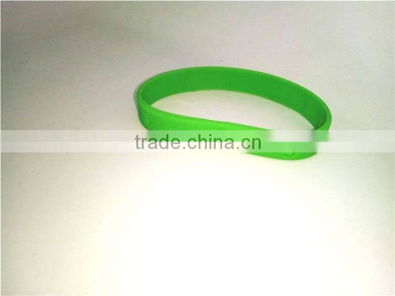 Colorful Silicone Hand Chains Waterproof Sports Girls Bracelet Made in China