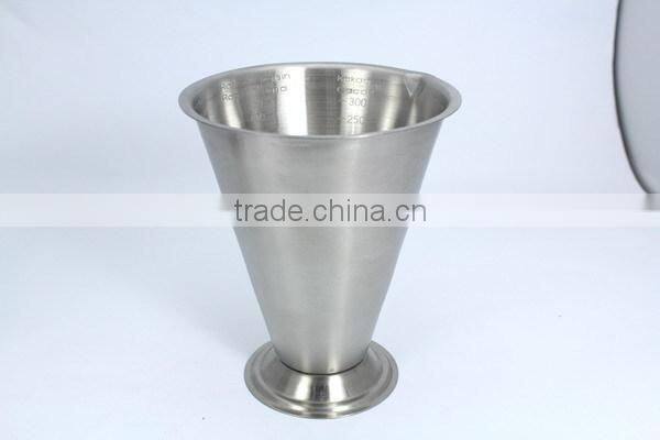 Stainless Steel cone Measuring Cups with spout
