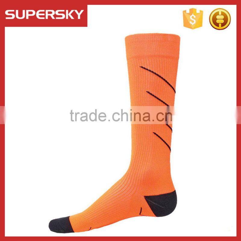 Compression recovery sport socks/ graduated performance compression socks