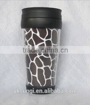 Double wall plastic cup with color