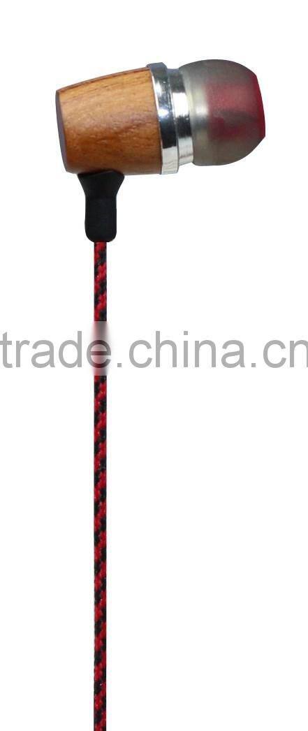 Free sample wood earphones in ear stereo with good sound earpiece