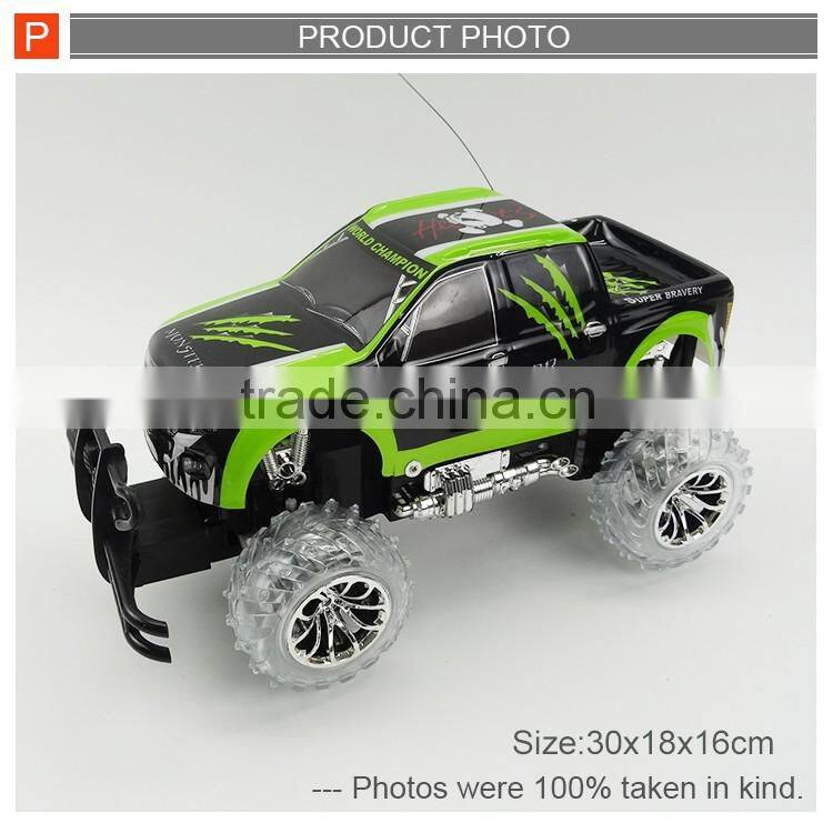 Amazing 1 /12 scale 4channels rc big wheel truck with light wheel