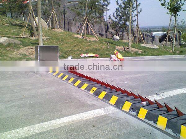 high quality traffic spikes road barrier
