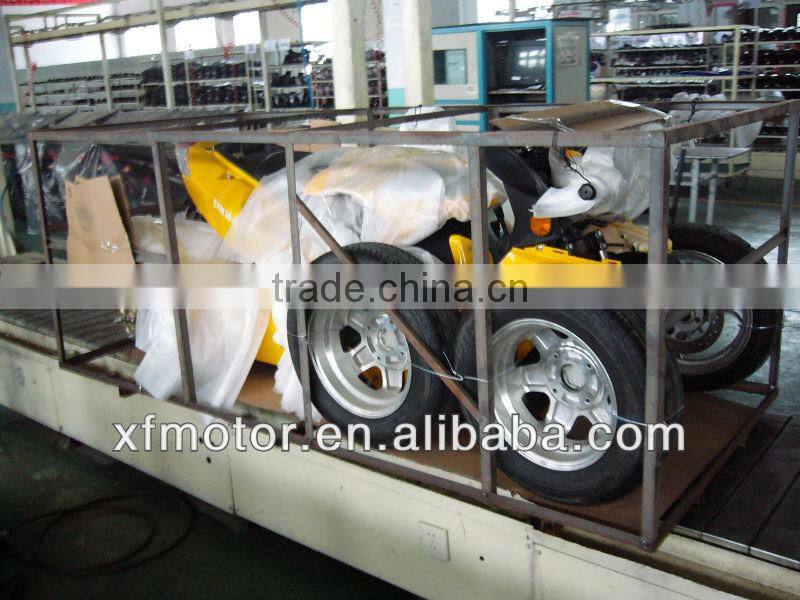 three wheel gas scooters