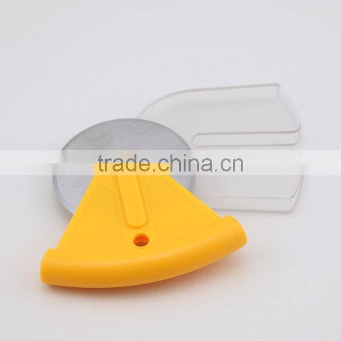 Colorful Stainless Steel Pizza Wheel Cutter with Cover
