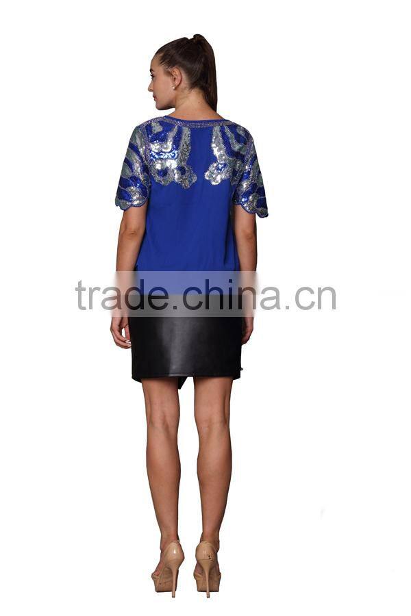 2015 New Design Scollop Hem Embroidery Woman Top