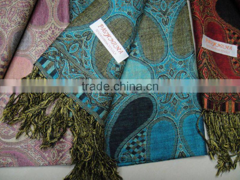 2017 wholesale factory China Yiwu France jacquard classic viscose paisley floral pashmina scarf for ladies