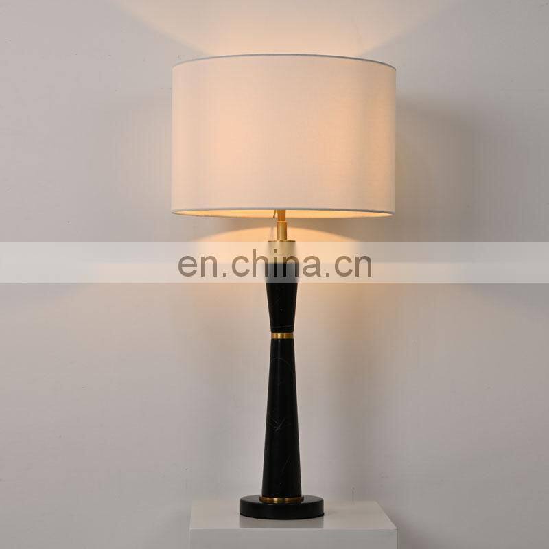 China Fashion Hotel Bedside Bedroom Desk Office Novelty Home Decore Led Table Lamp