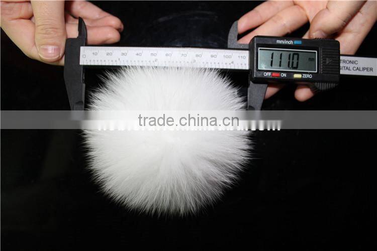 Trendy Key chains Real Fox Pom Pom Fur Balls Garment Accessory