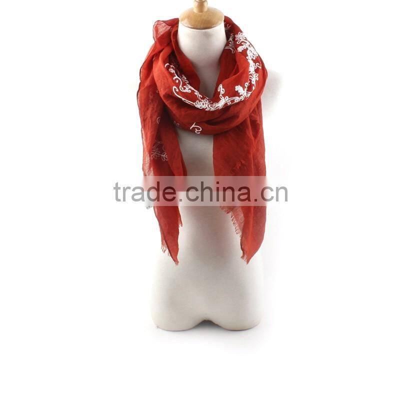 Charm Elegant Flower Embroideried Cotton Hijab Scarf Women