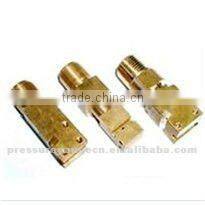 Bottom connection pressure gauge manometer for pneumatic system