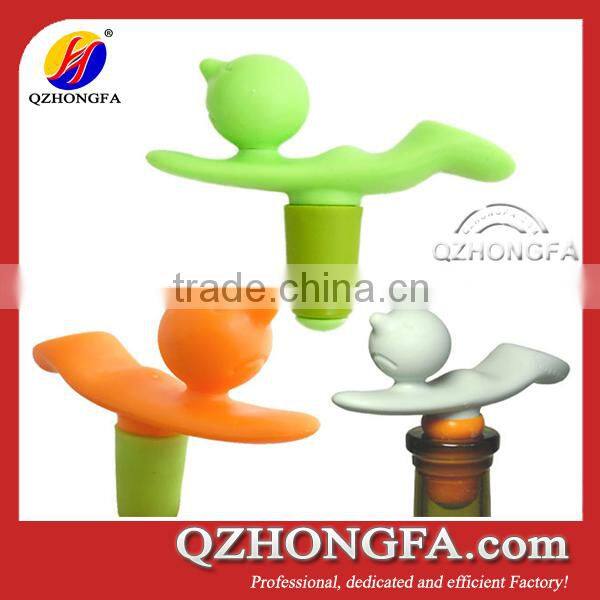 Silicone mobile phone holder with earphone wrap