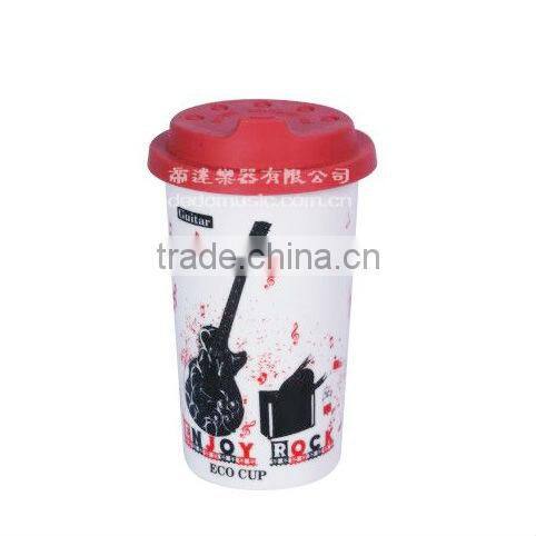 Ceramic Mug With Silicone Lid