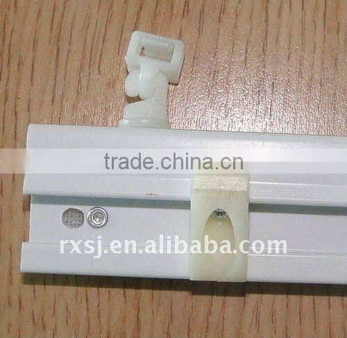RX-20119271 white PVC guide profile used for window curtain