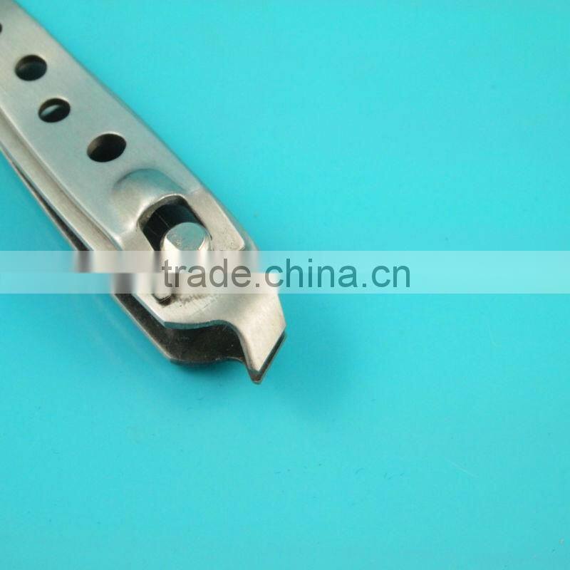 Slanted blade stainless steel novelty nail clipper