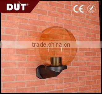 2016 new design machinery manufactured acrylic plastic globe wall light fixture