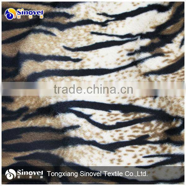 100% Polyester Animal Printed Velvet Fabric for Cushion