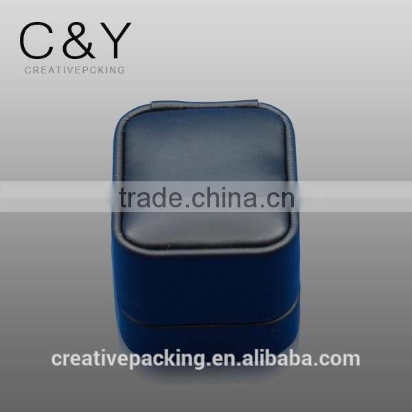 Flip-open ring leather jewelry gift box for wholesale