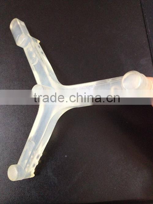 Innovative consumer products star type sieve cleaner with plastc stud