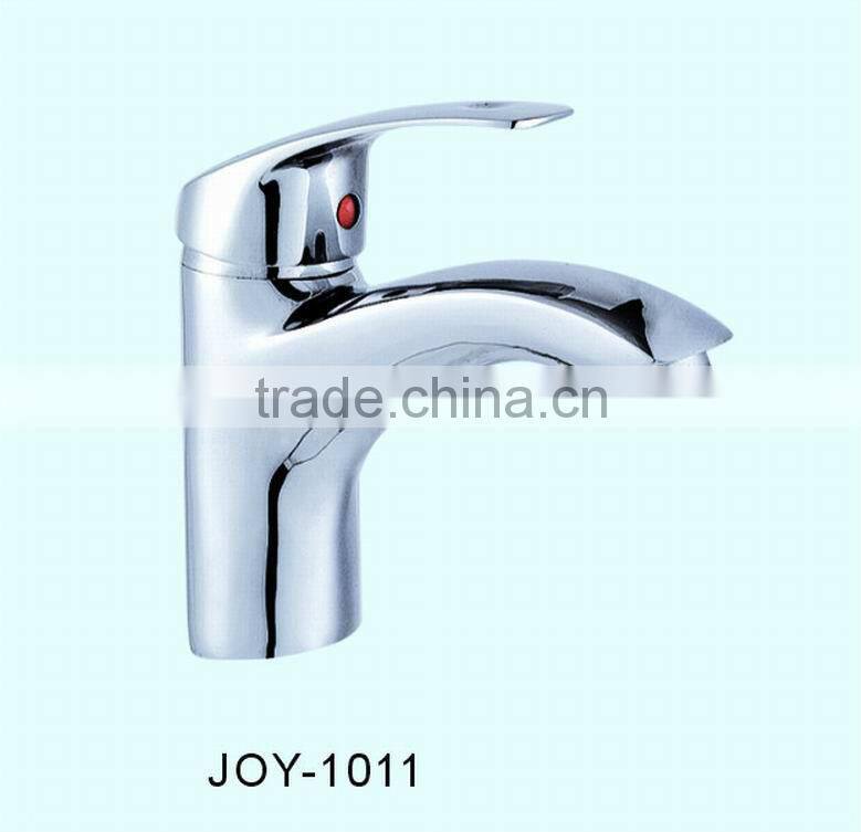 CLASSIC KITCHEN FAUCET WITH SPOUT 360 DEGREE TURN