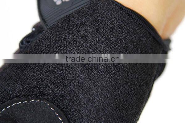 Half finger gym gloves