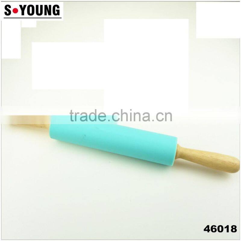 16161 Rolling Pin Non-Stick Silicone Surface Rolling Pin Wooden Rolling Pin Handl