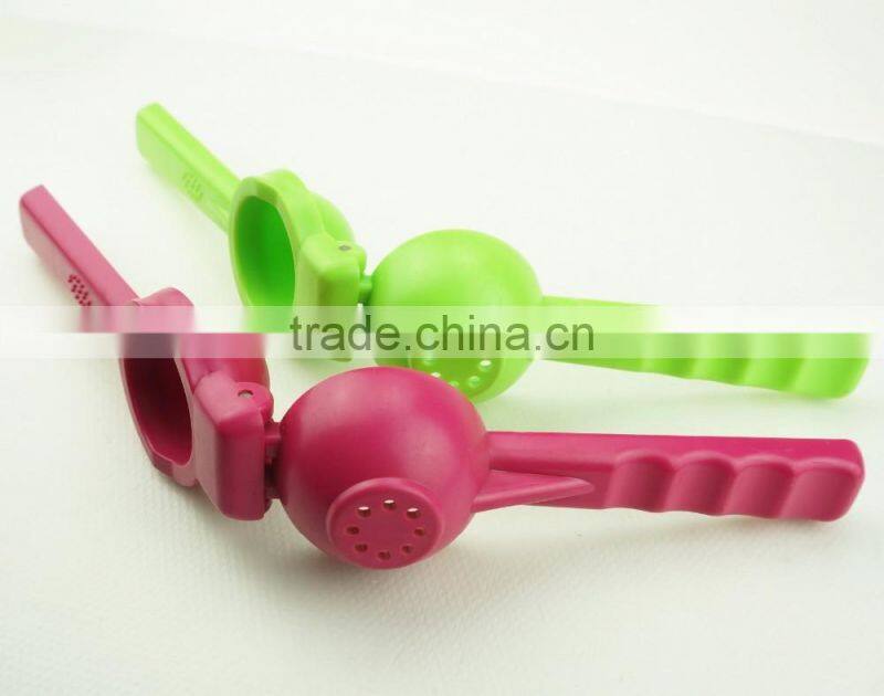 41025 Lemon and Lime Juice Squeezer