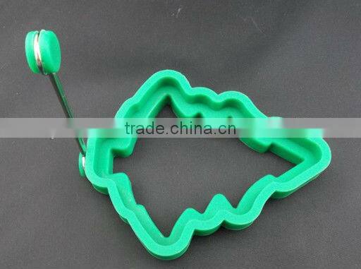 Hot sale Christmas tree shape egg mold with handle