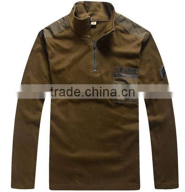Men's 65% polyester 35% cotton with logo patch zipper collar and pocket military polar fleece jacket