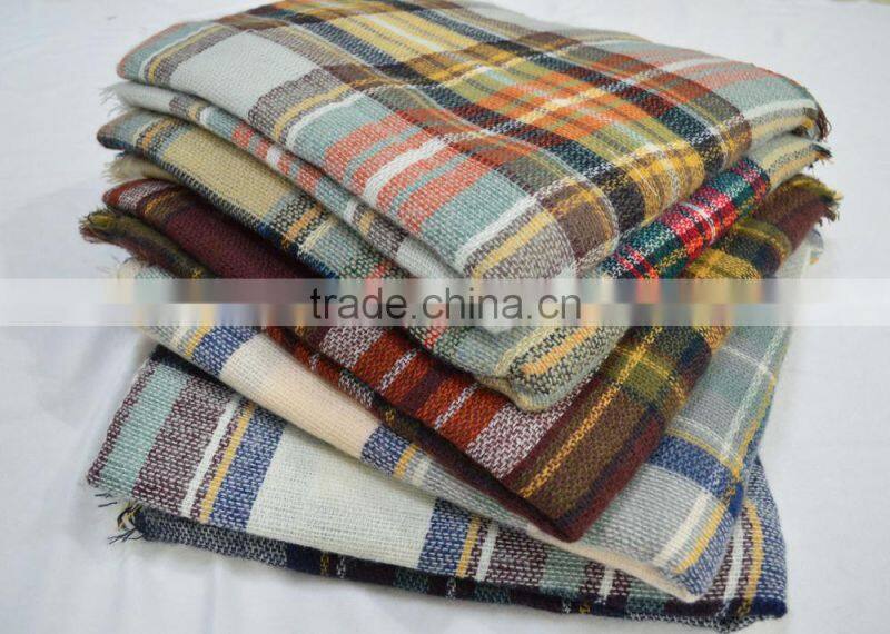2017 Hot popular lady knitted 100%acrylic plaid checked shawl