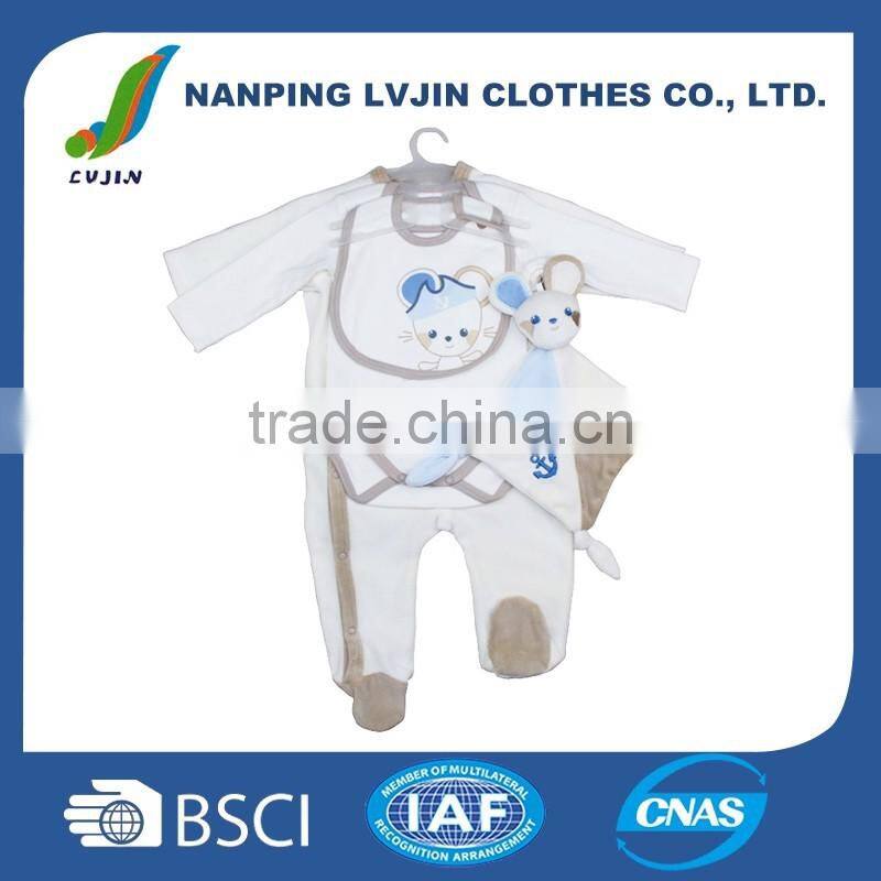 Wholesale High Quality Spring Autumn 4pcs Set Newborn Infant Baby Boy Girl Suits Baby Clothing Set