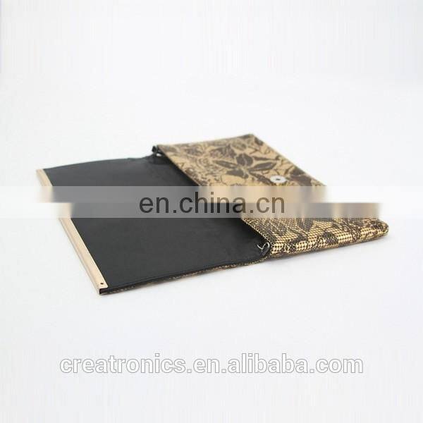 Direct wholesale ladies fancy hand purse,latest china imported small evening clutch purses,cheap ladies bridal and party purse