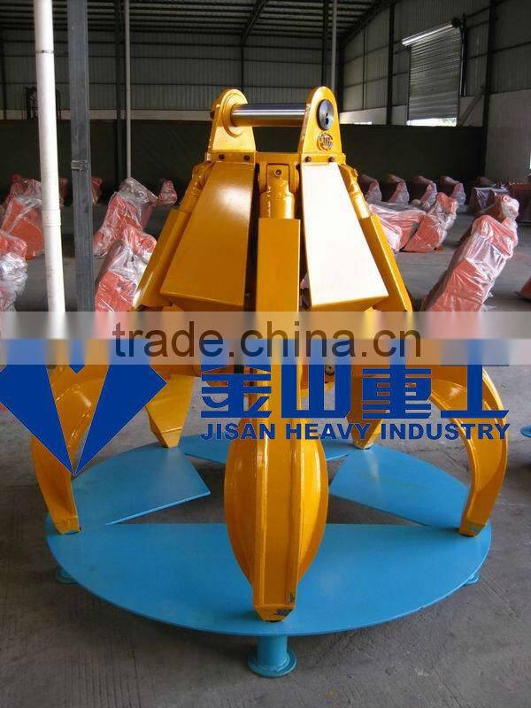 scrap grapple in excavator for steel