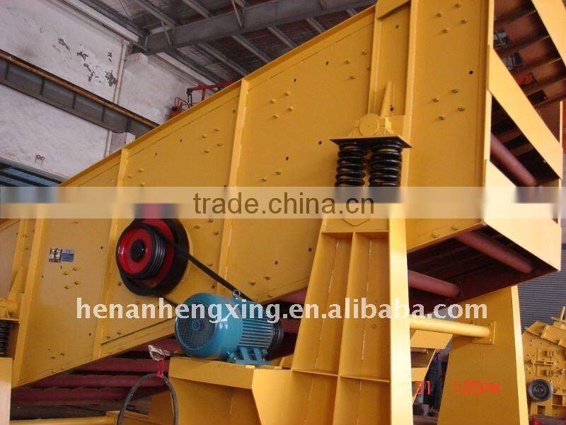 Skid Chasis Vibrating Screen For Seasand Grading