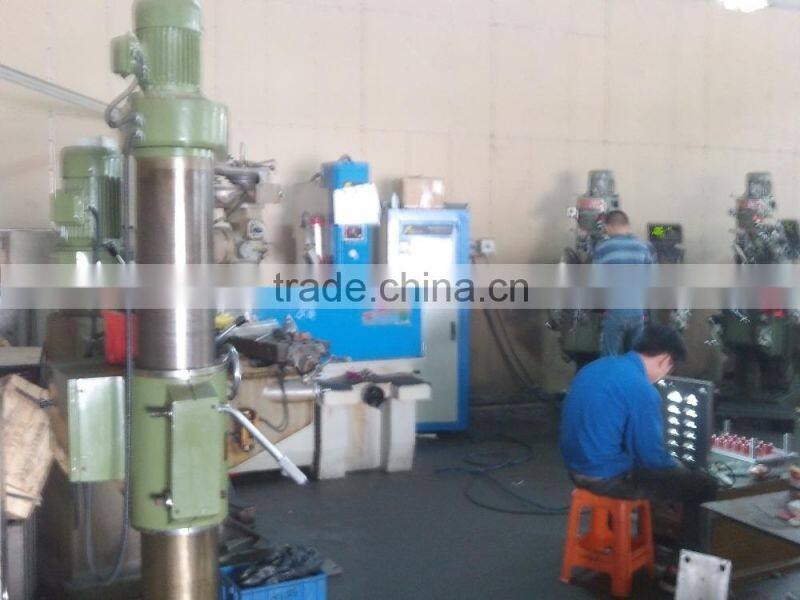 LED lamp reflector cup mold manufacturing