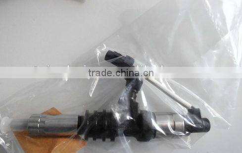 Original Denso diesel injector 095000-5450 for Mitsubishi 6M60 Engine, high quality
