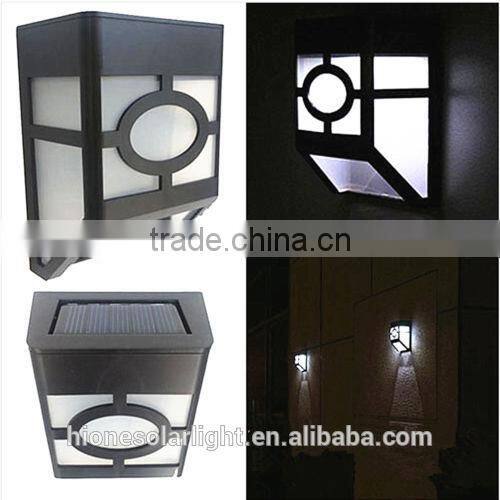 Solar Powered LED Outdoor Garden Wall Fence Pathway Light Lamp