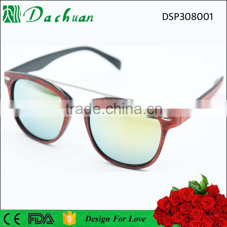2016 summer design high quality PC injection unisex fake wood sunglasses mirror coating lens
