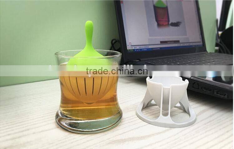 Original Design Stainless Steel Food Grade Silicone Creative Gifts Tea Filter Gyro Design Tea Strainer