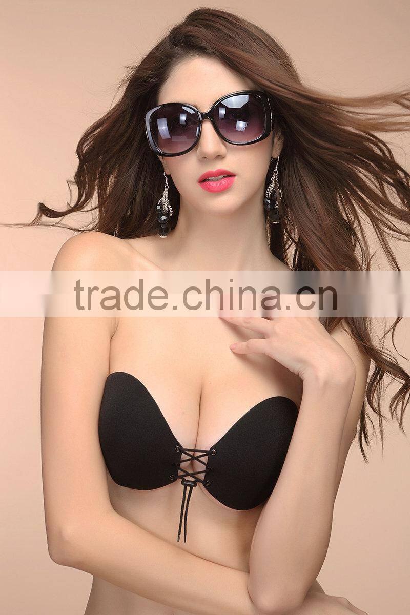 boutique invisible bra model image