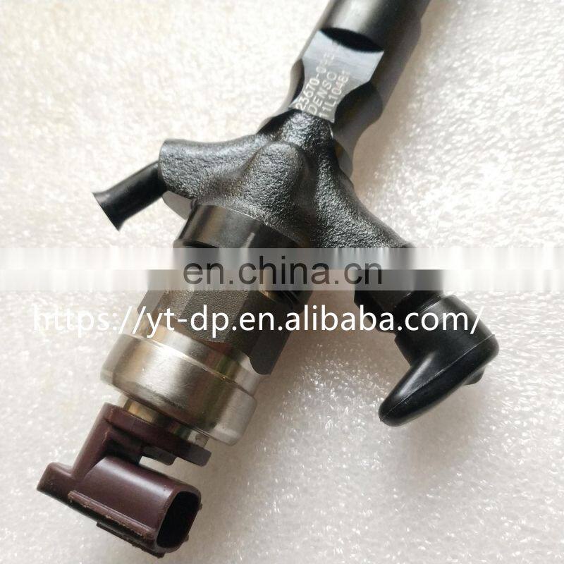 High quality and popular fuel injector 2KD 23670-09360