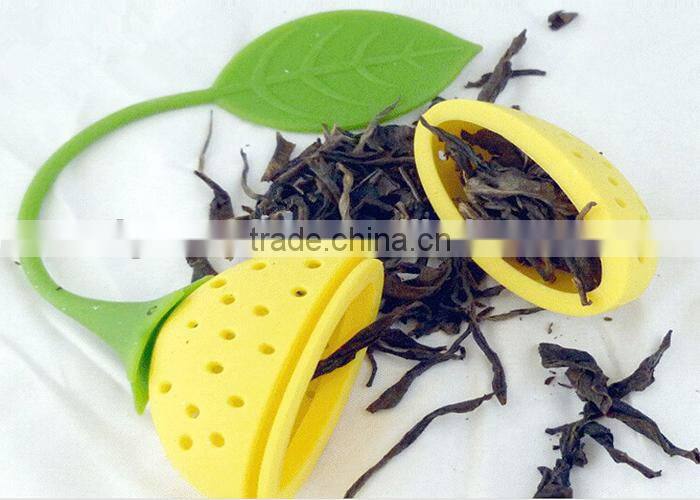 Hot sell high quality strawberry shape Silicone tea infusers for traveller