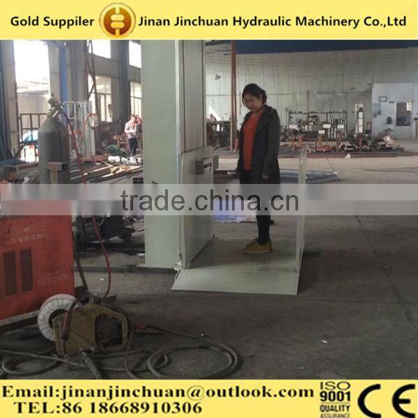 hydraulic wheel chair lift for the disabled and the elderly