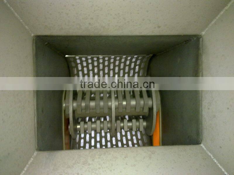 carrot Garlic crusher