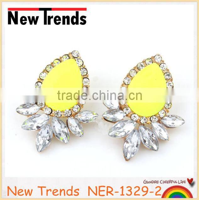 Charming resin tear drop earring studs with clear rhinestone